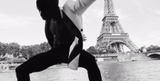 Зеркальный пол, босые ноги и баржа: как прошло кутюрное шоу Balmain в Париже