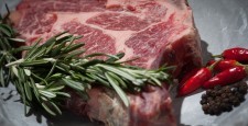 Реквием по стейку: стоит ли отказываться от мяса?