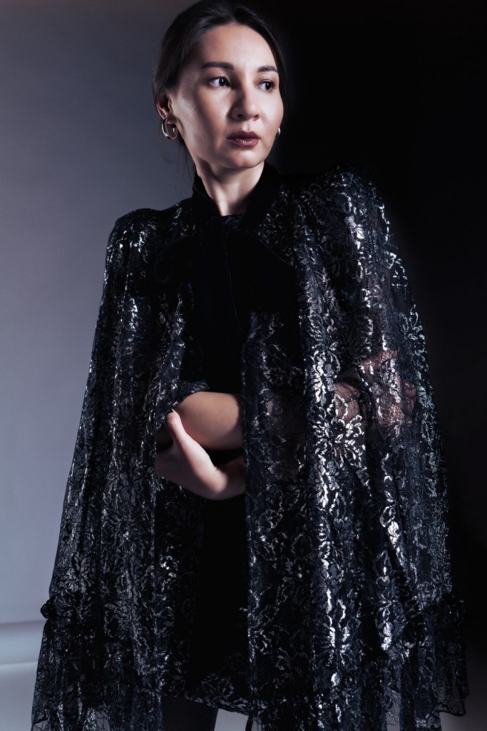 Маржан Маркаметова в эксклюзивной съемке H&M x Vampire's Wife