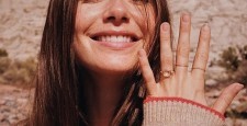 5 000 или 100 000 долларов: обручальное кольцо Лили Коллинз озадачило геммологов
