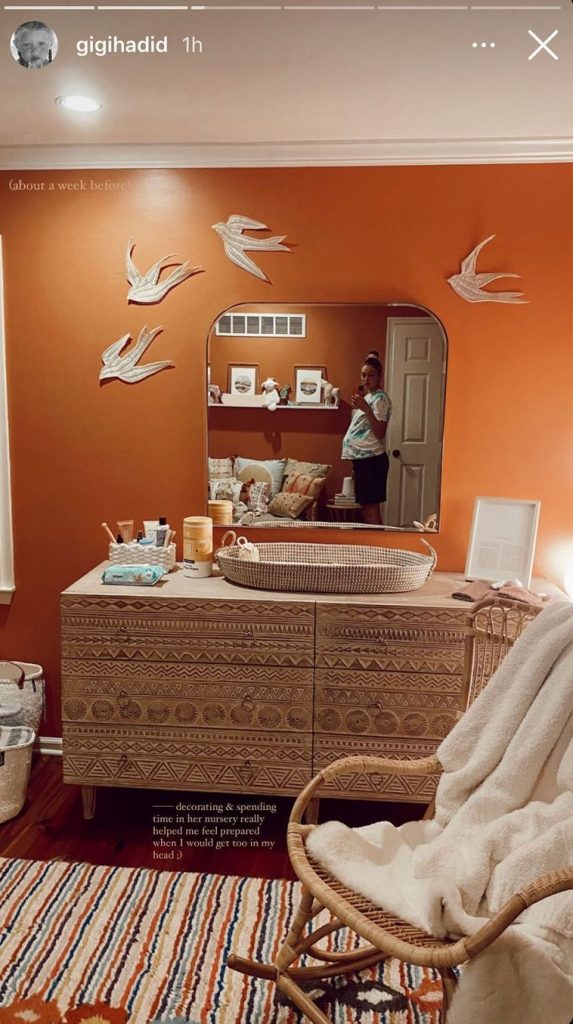 Джиджи Хадид показала комнату своей новорожденной дочки