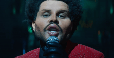 The Weeknd снял в клипе Save Your Tears двойника Селены Гомес