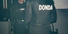 Жилет Канье Уэста с презентации «Donda» в Атланте купили за 20 тысяч долларов