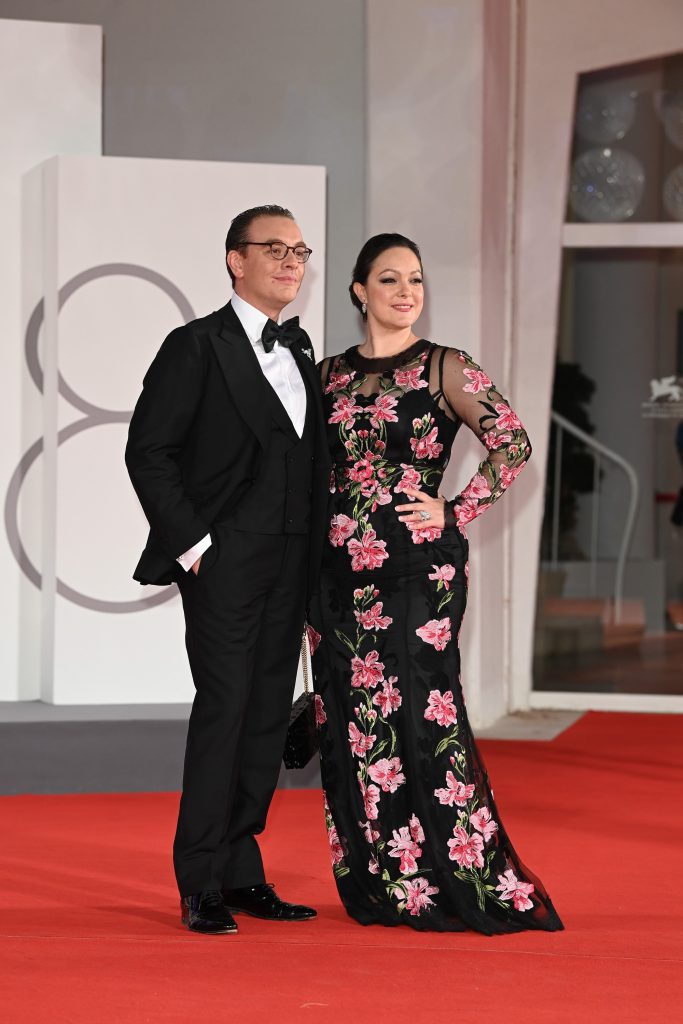Звездные гости 78-го Венецианского кинофестиваля в украшениях Cartier