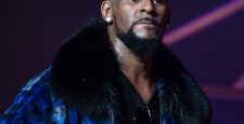 Певец R. Kelly признан виновным в сексуальном насилии и организации торговли людьми