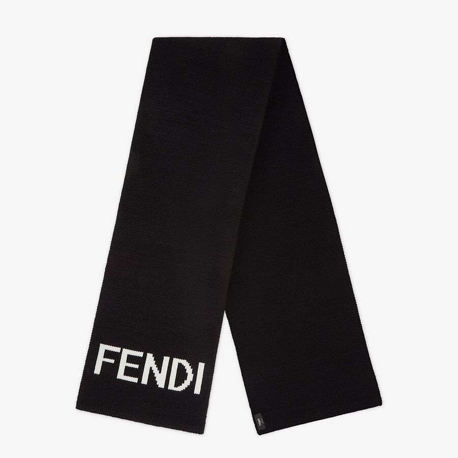 С заботой об экологии: бренд Fendi представил новую горнолыжную коллекцию