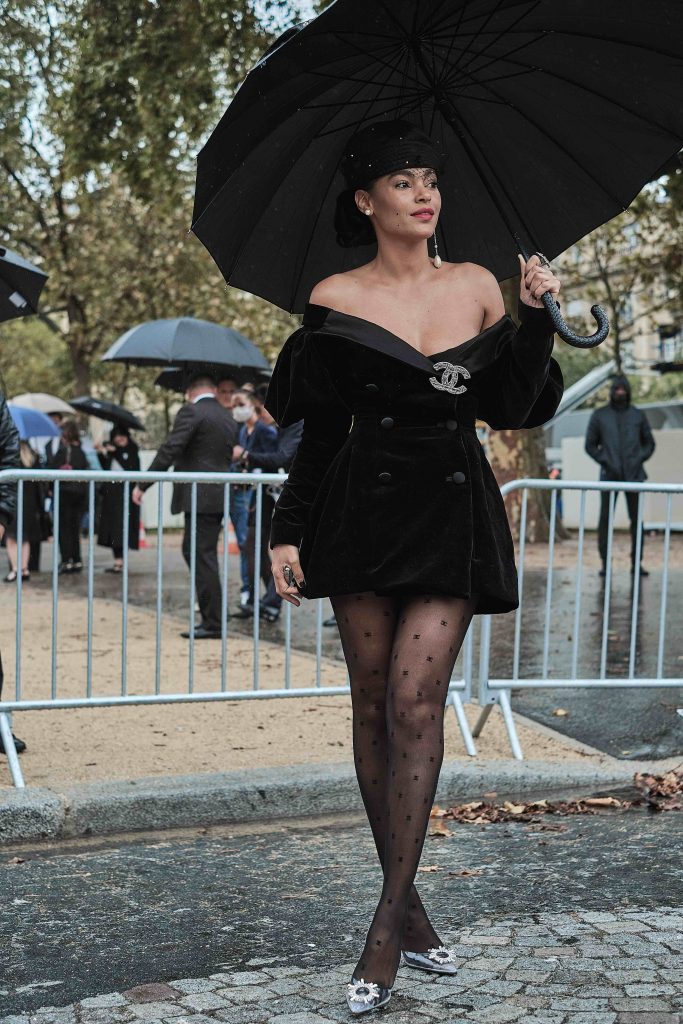 Неделя моды в Париже: street style показа Chanel SS22