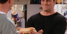 Сэндвич с фрикадельками от Джо и другие рецепты блюд из ваших любимых сериалов