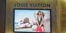Дом Louis Vuitton представил шесть новых дизайнов сумок Capucines