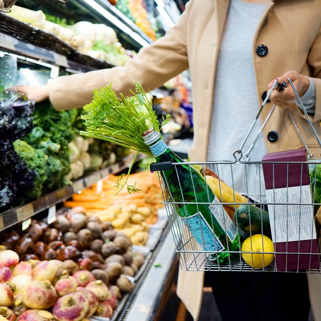 Пора за покупками: 7 простых советов для экономии в супермаркете