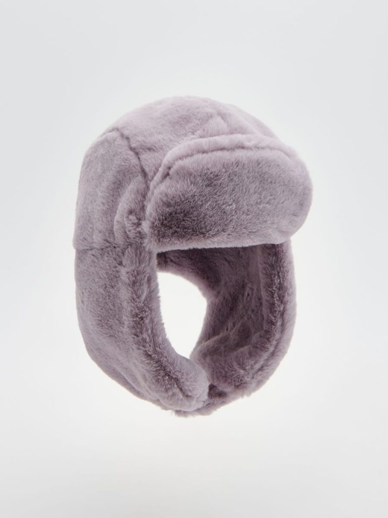 Самый теплый головной убор этой зимы: шапка-ушанка