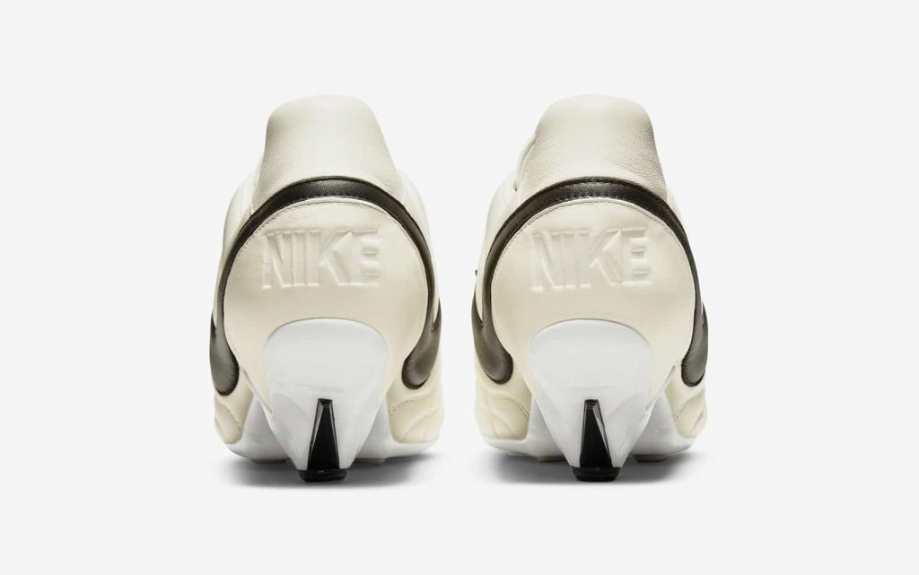 Nike выпустил футбольные бутсы на каблуках