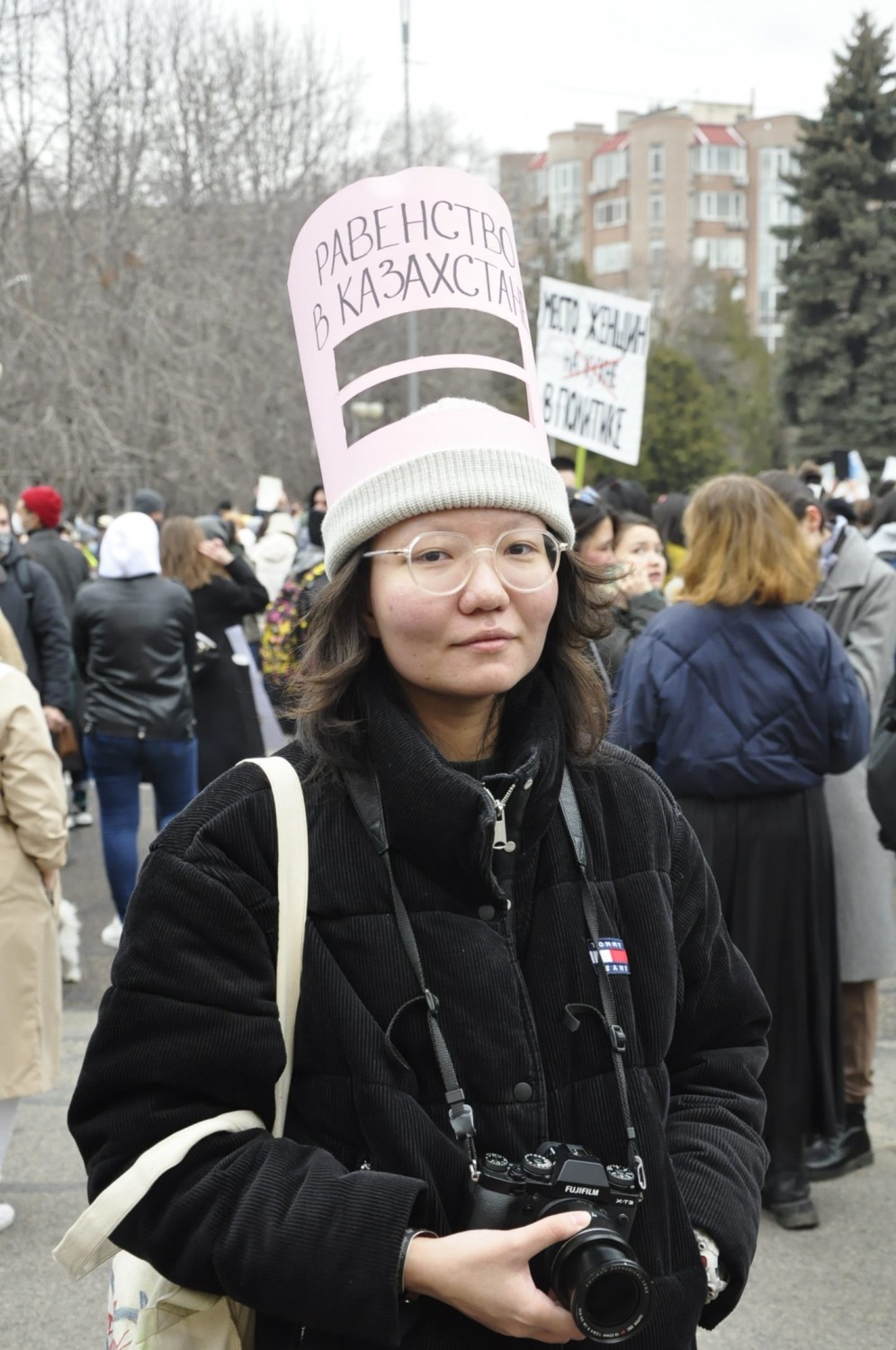 "Нам нужна акимка!": репортаж с женского митинга ELLE Kazakhstan