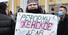 «Нам нужна акимка!»: репортаж с женского митинга ELLE Kazakhstan