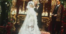 Дубль три: как прошла свадьба Кортни Кардашьян и Трэвиса Баркера в Италии?