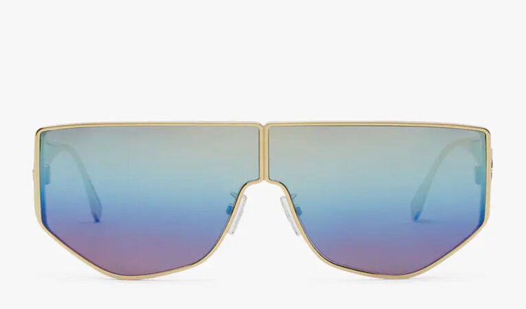 Готовимся к лету: самые модные солнцезащитные очки 2022