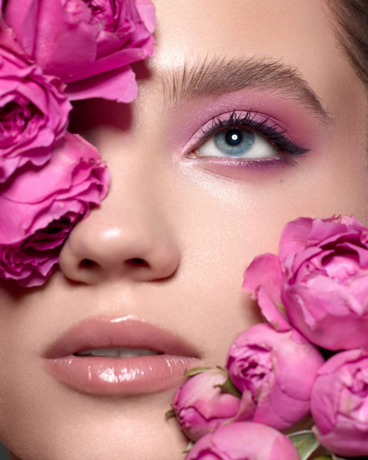 5 идей макияжа в розовых оттенках на все случаи жизни
