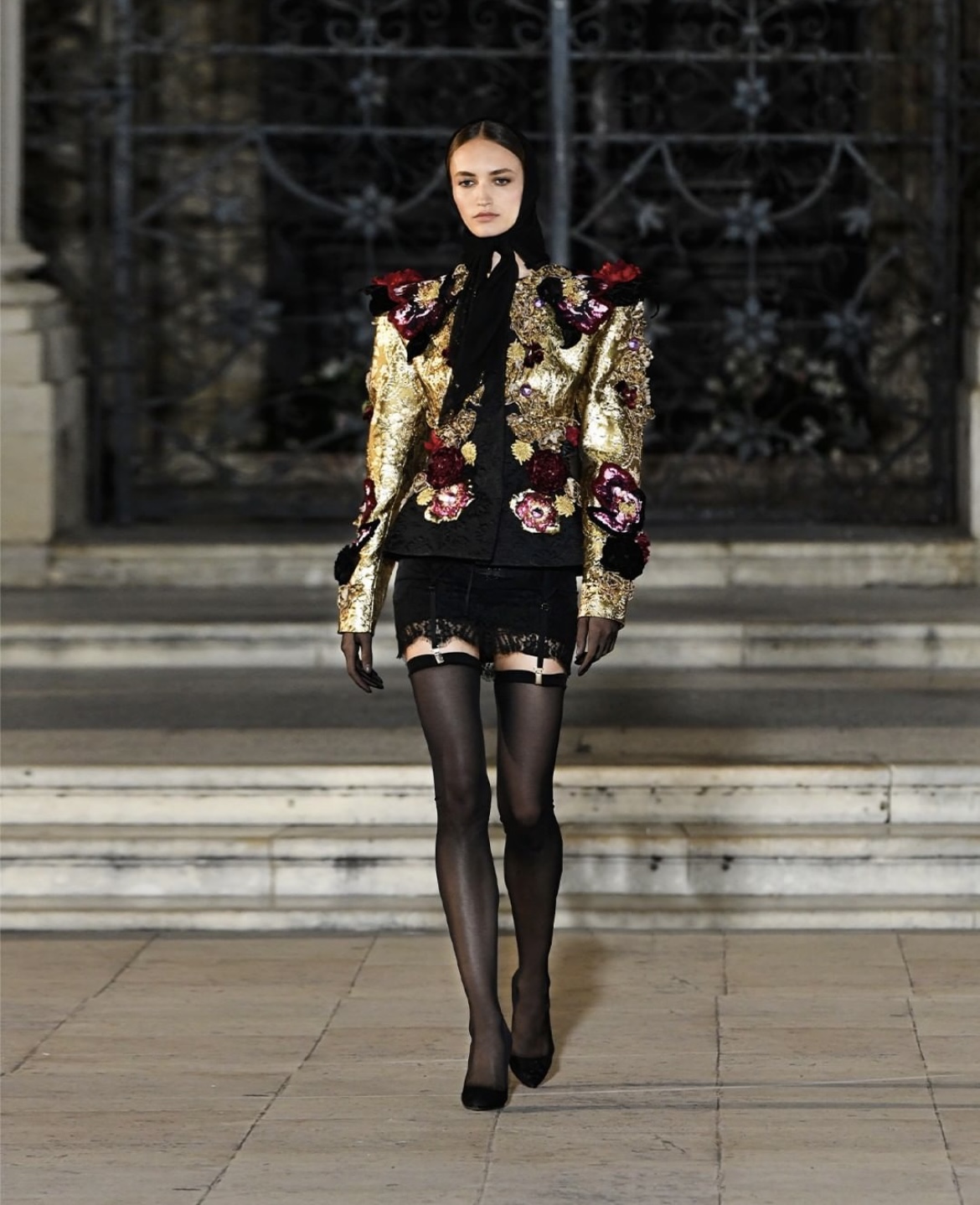 Католическая эстетика в кутюрной коллекции Dolce & Gabbana