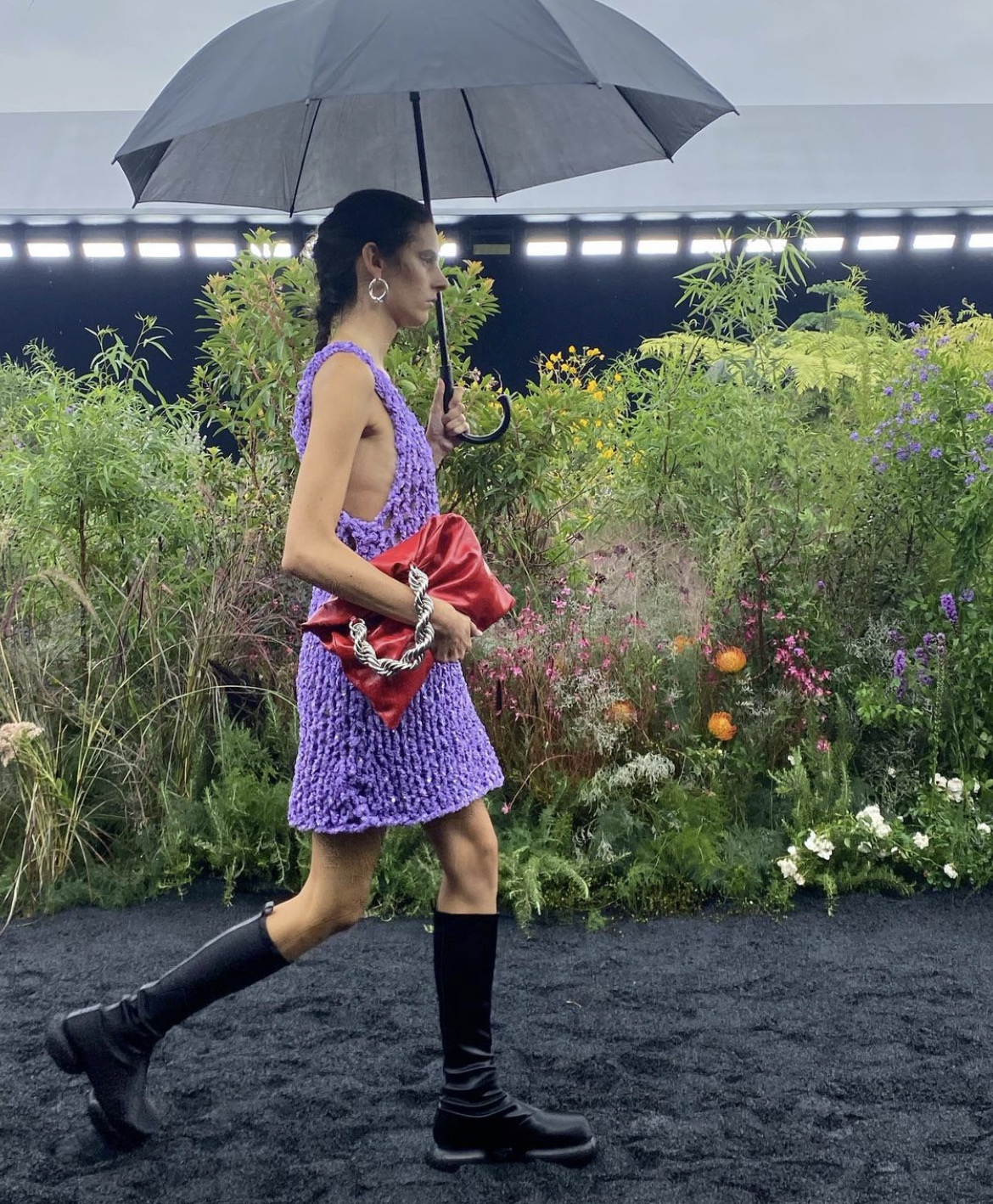 Дождливый день, итальянский кинематограф и Ким Кардашьян на Неделе моды в Милане