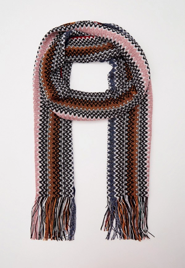 Тонкий шарф – самый модный аксессуар этой осени