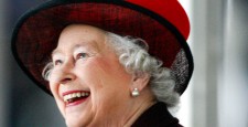 Королева и помада: история одной бьюти-страсти Елизаветы II