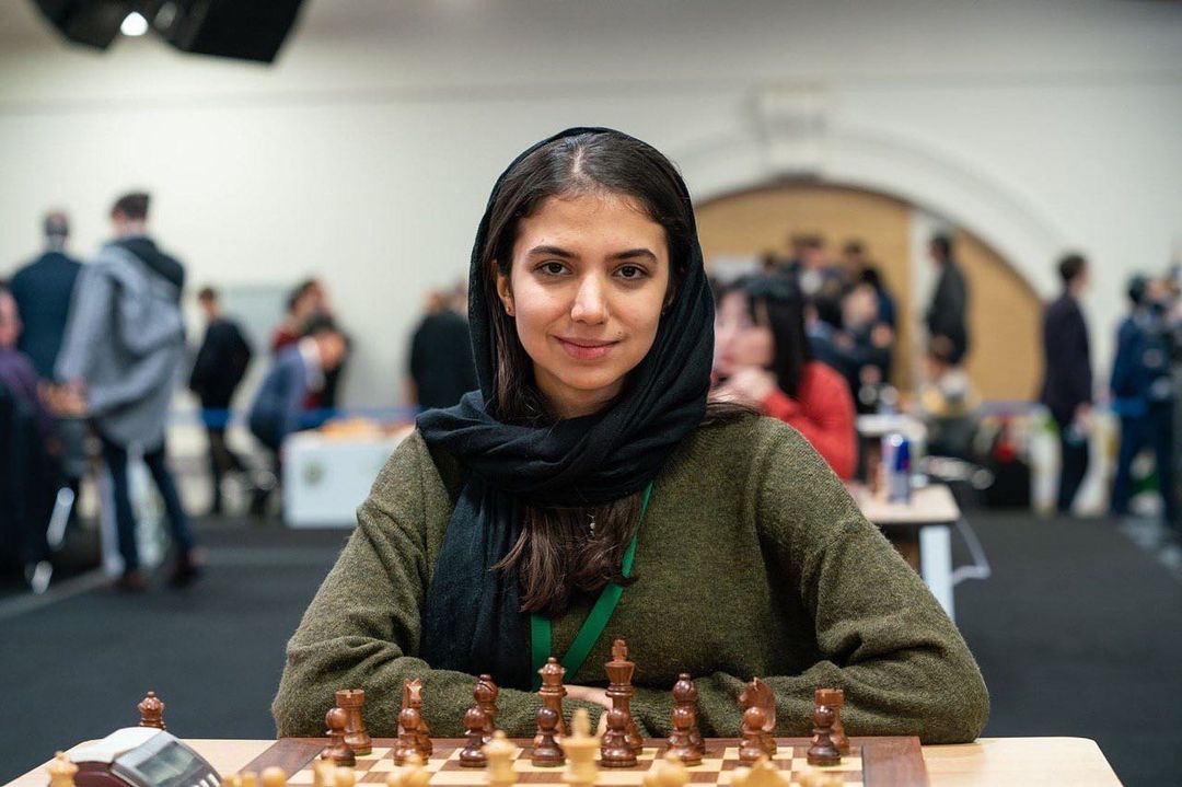 Шахматистка из Ирана выступила на ЧМ без хиджаба