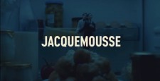 Все смешалось в доме Jacquemus: смотрим веселый праздничный кампейн бренда