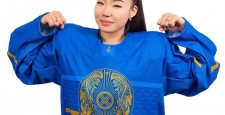 Шайбу! 5 казахстанских хоккеисток