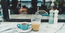 Зачем нужно добавлять соль в кофе — новый TikTok-тренд, который одобряют врачи