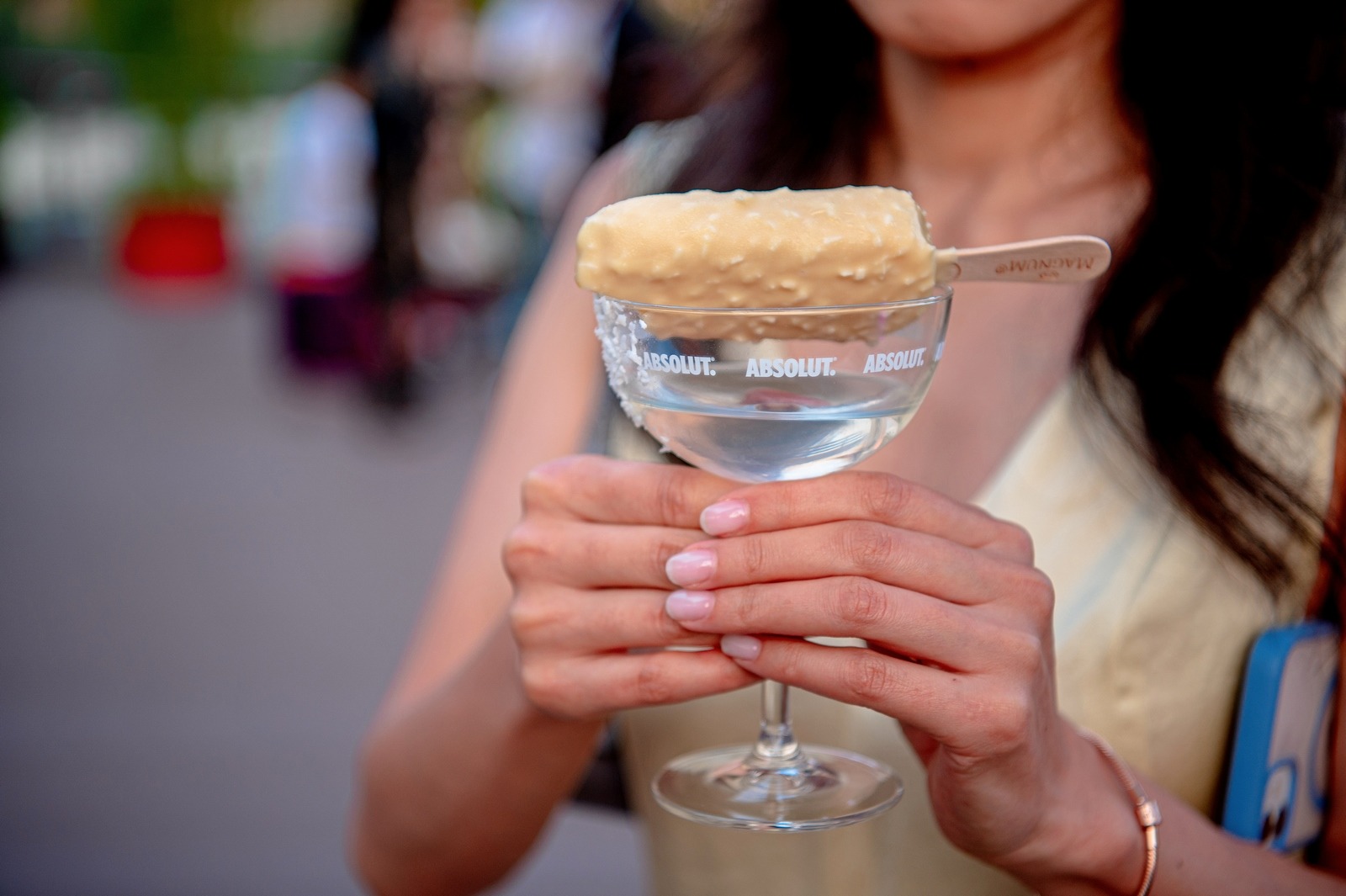 Идеальное летнее сочетание — легкий коктейль с мороженым