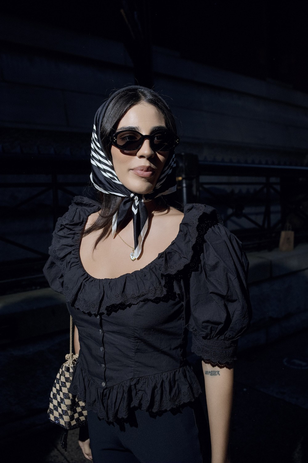 Эльза Хоск, минимализм и змеиная кожа в стритстайле Недели моды в Нью-Йорке