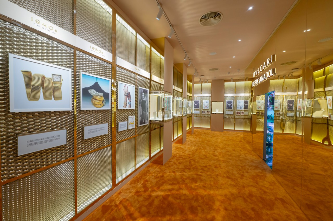 Bulgari открыл выставку Serpenti в Дубае 