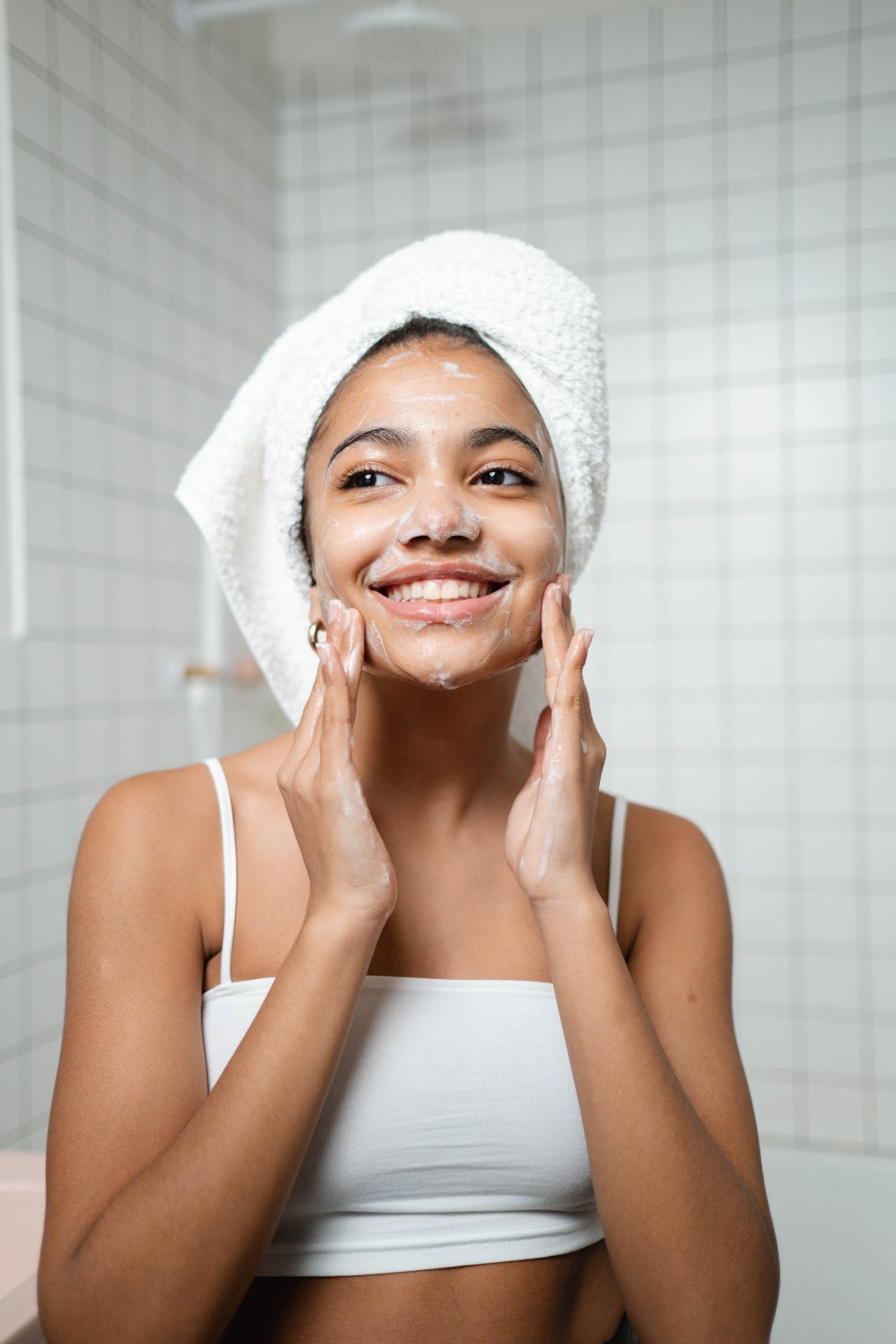 Как правильно отшелушивать кожу — советы дерматологов