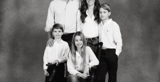 Кейт Миддлтон и принц Уильям показали рождественскую открытку с подросшими детьми