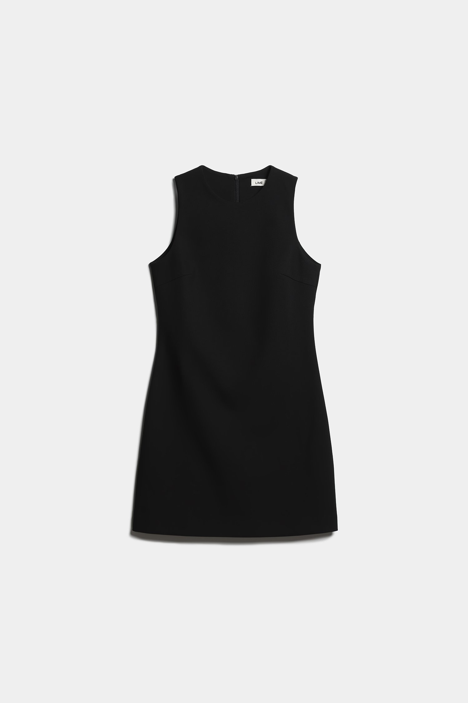 Маленькое черное платье — must-have гардероба каждой девушки. 8 стильных опций на любой бюджет