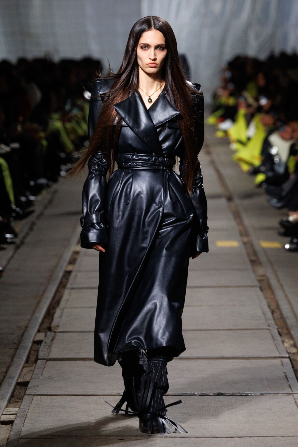 Неделя моды AW 2024 Ann Demeulemeester Alexander McQueen