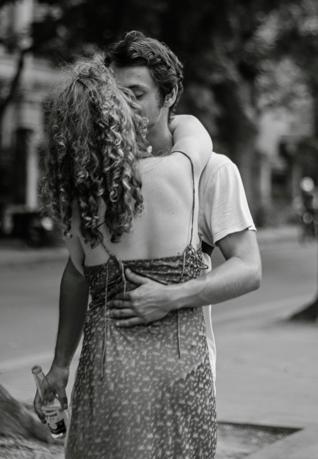 Пара, парень и девушка целуются, постоянно влюбляешься, эмофилия