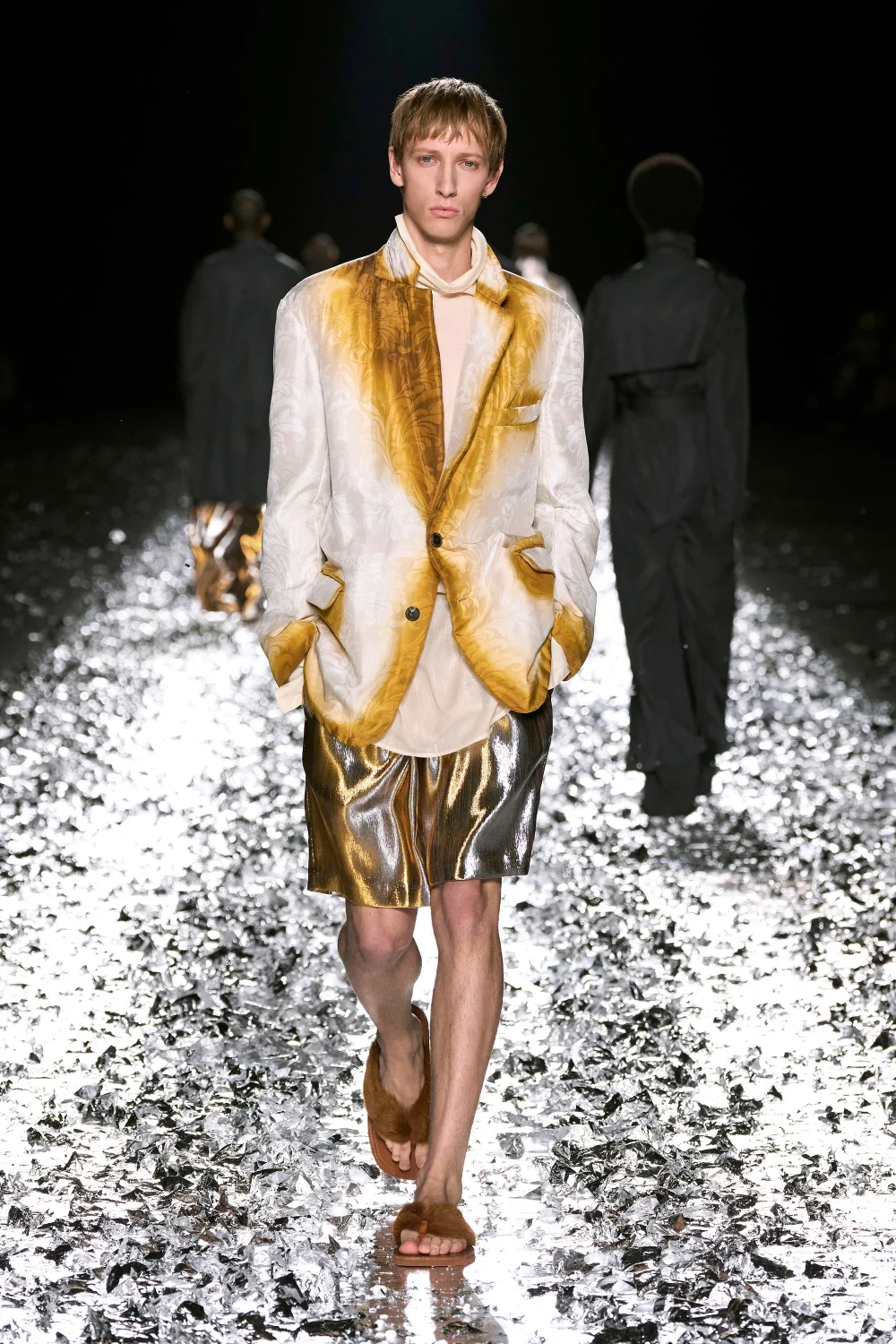 коллекция Dries Van Noten SS 2025