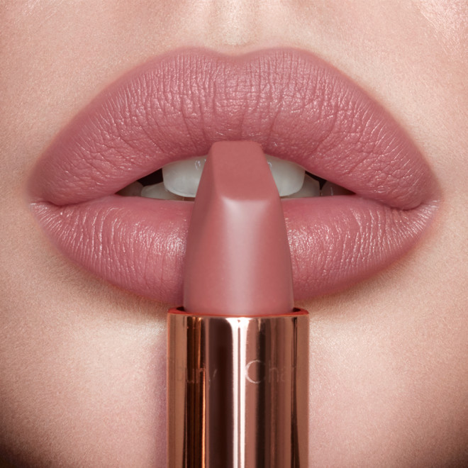 Pillow Talk помада от Charlotte Tilbury