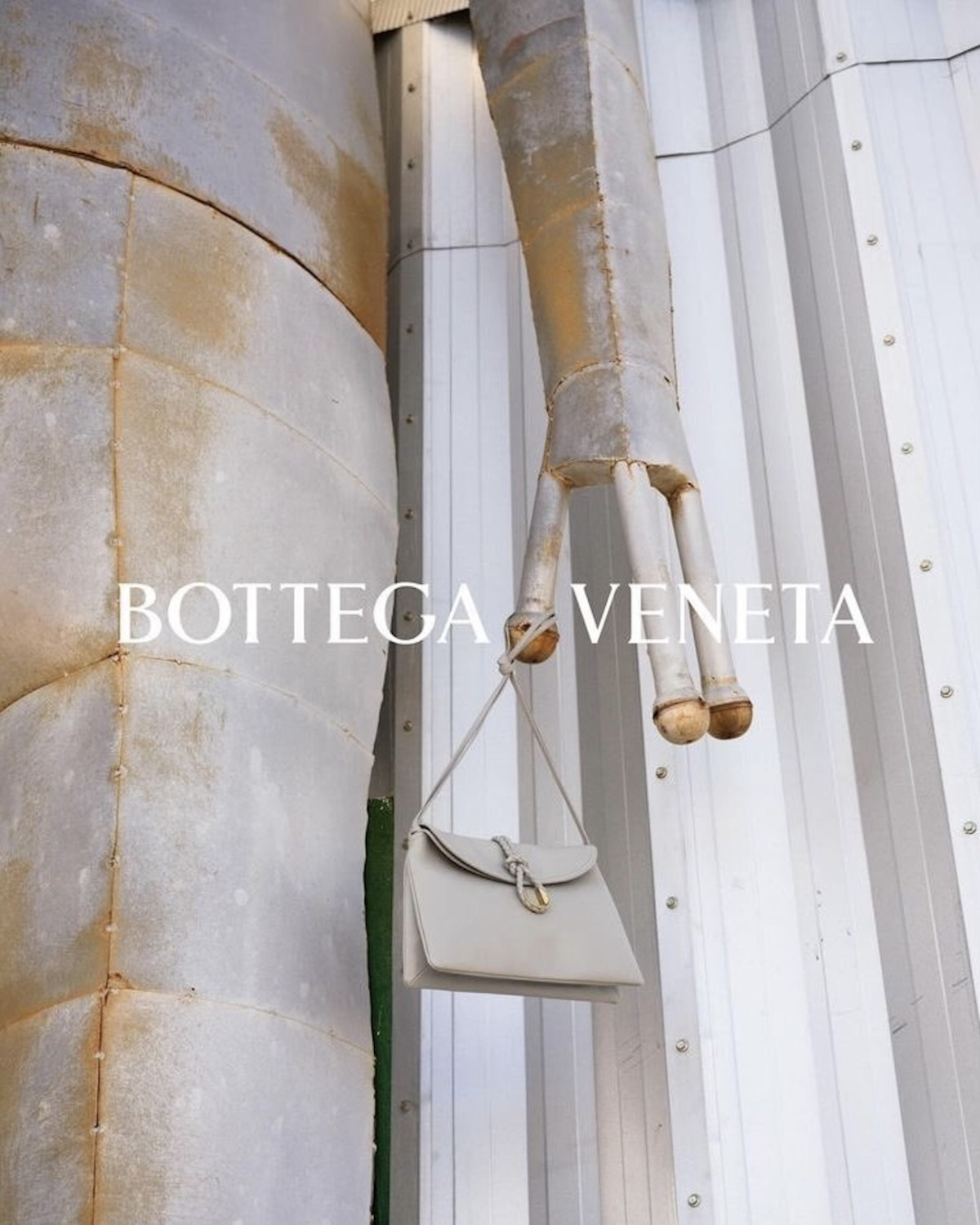 Имаан Хаммам Bottega Veneta