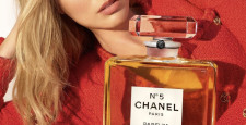 See You at 5: Марго Робби и Джейкоб Элорди в кампейне аромата Chanel No. 5